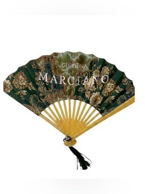 Guess Georgina Marciano folding fan